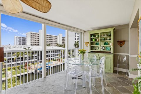 Tiny photo for 3101 NE 47th Ct #403, Fort Lauderdale, FL 33308 (MLS # A12004985)