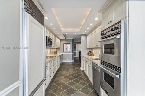 Tiny photo for 3101 NE 47th Ct #403, Fort Lauderdale, FL 33308 (MLS # A12004985)