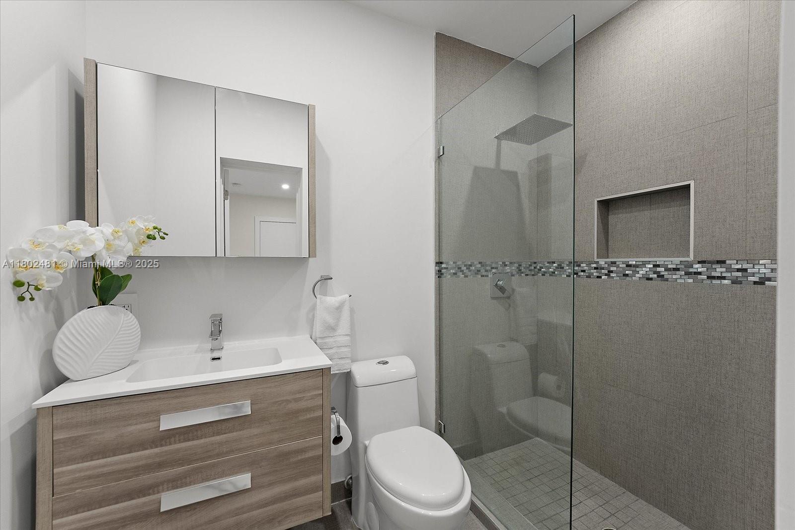 AMD PLAT OF SUNSET LAKE S - Residential