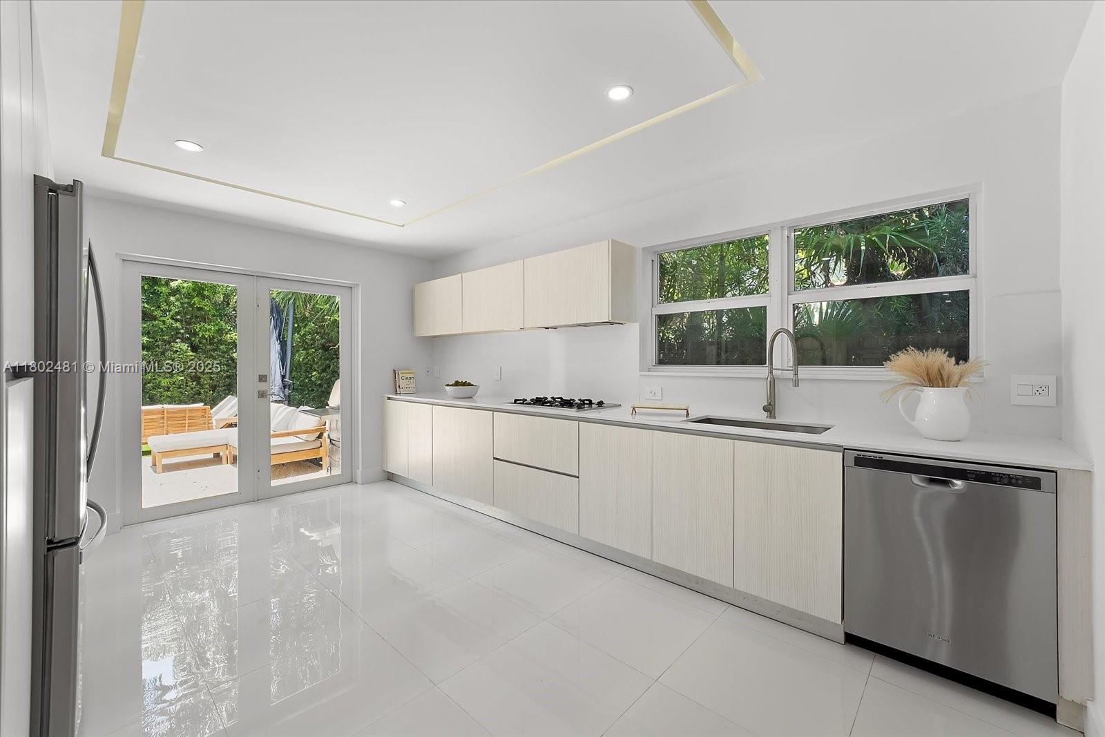 AMD PLAT OF SUNSET LAKE S - Residential