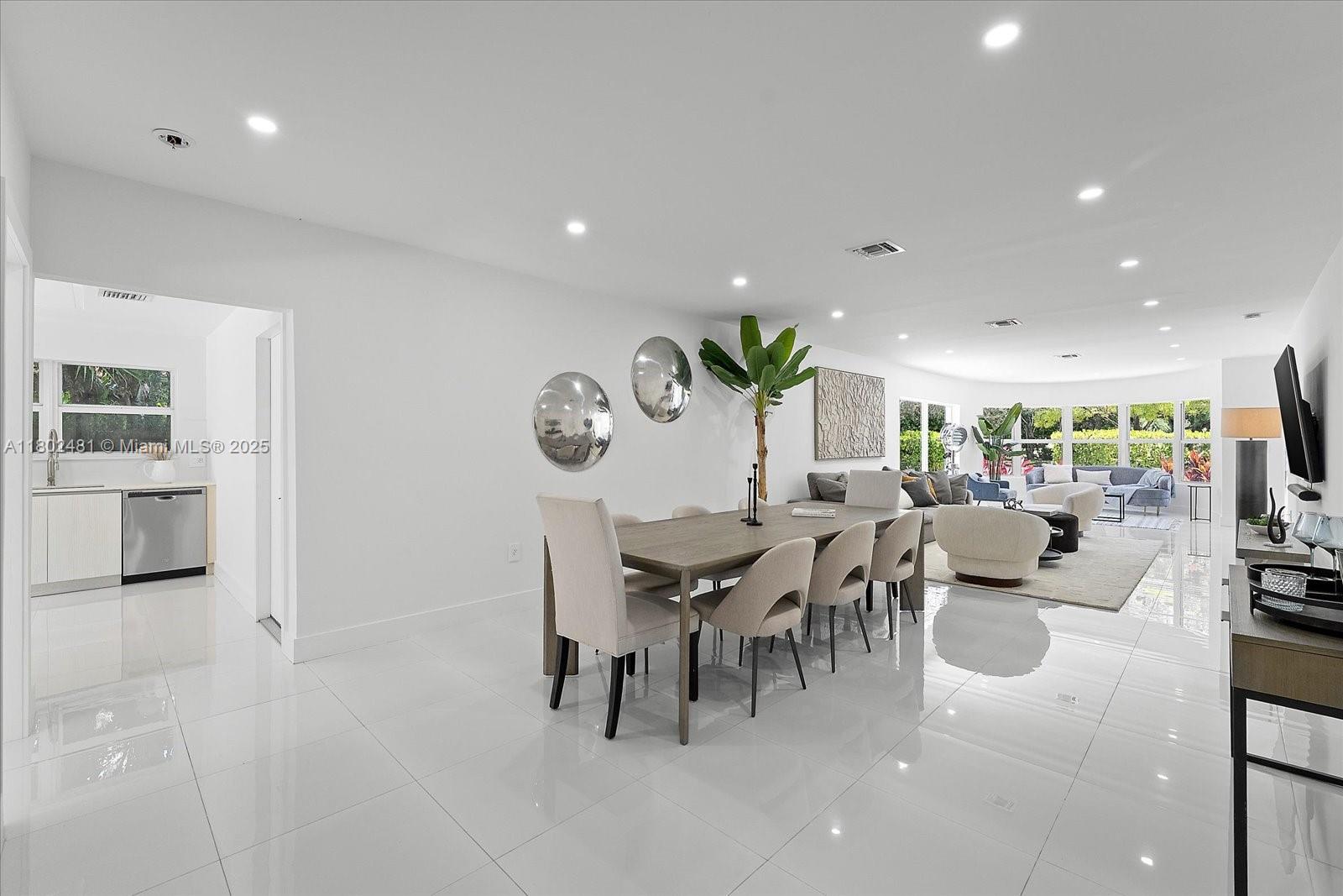 AMD PLAT OF SUNSET LAKE S - Residential