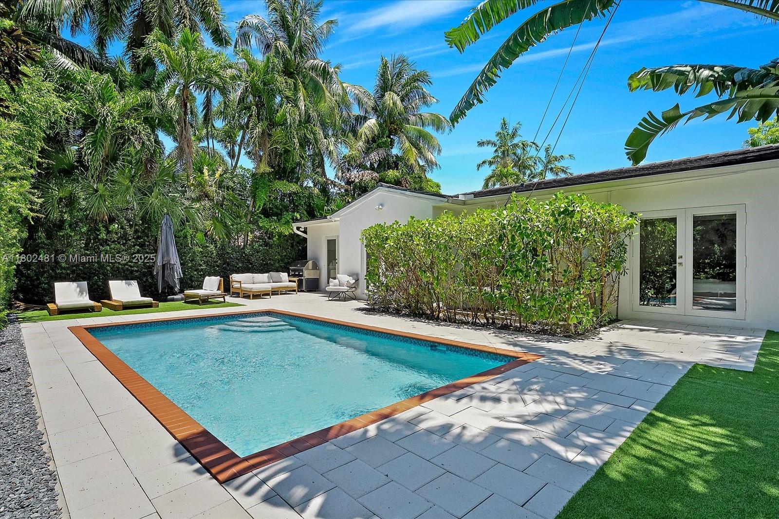 AMD PLAT OF SUNSET LAKE S - Residential