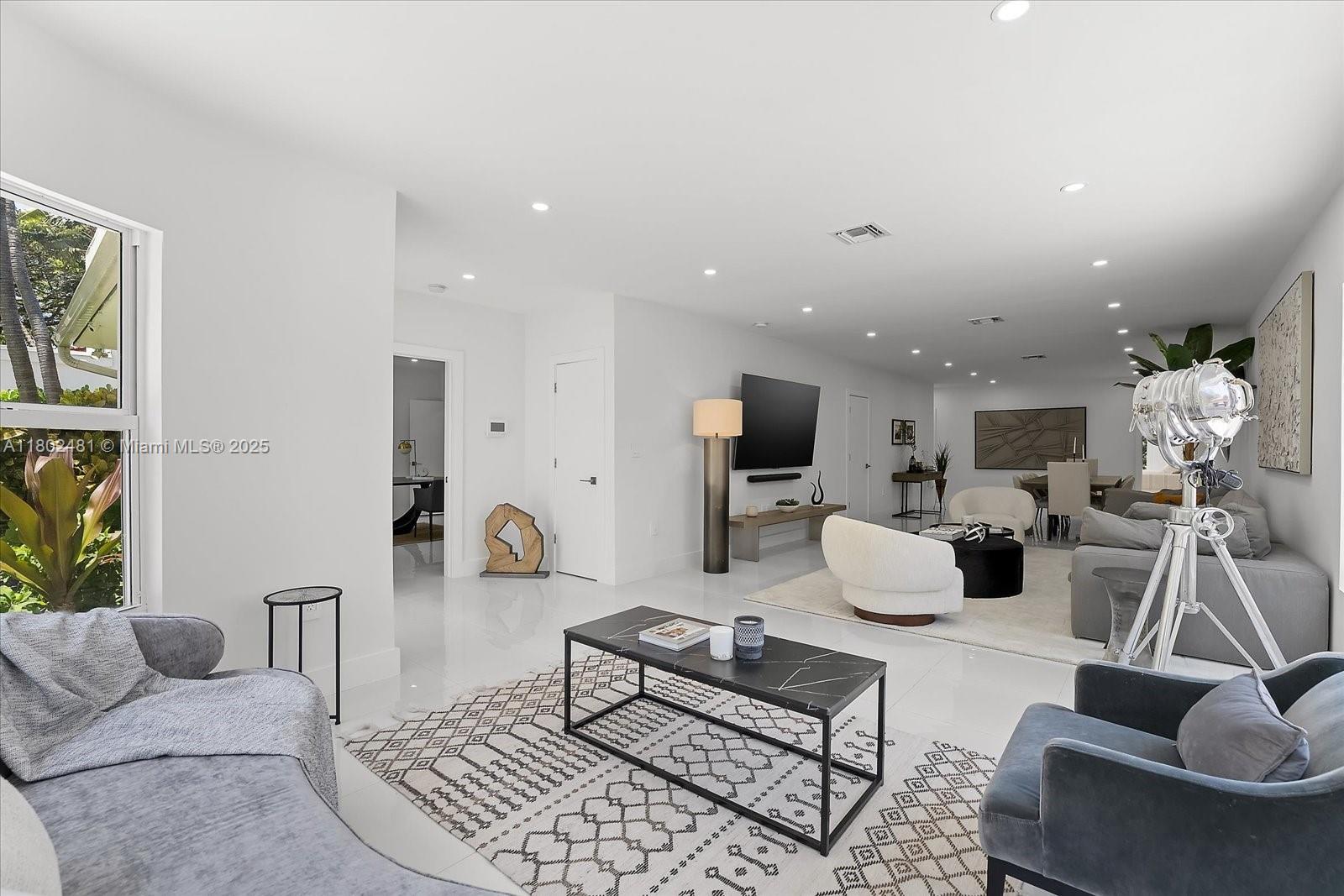 AMD PLAT OF SUNSET LAKE S - Residential