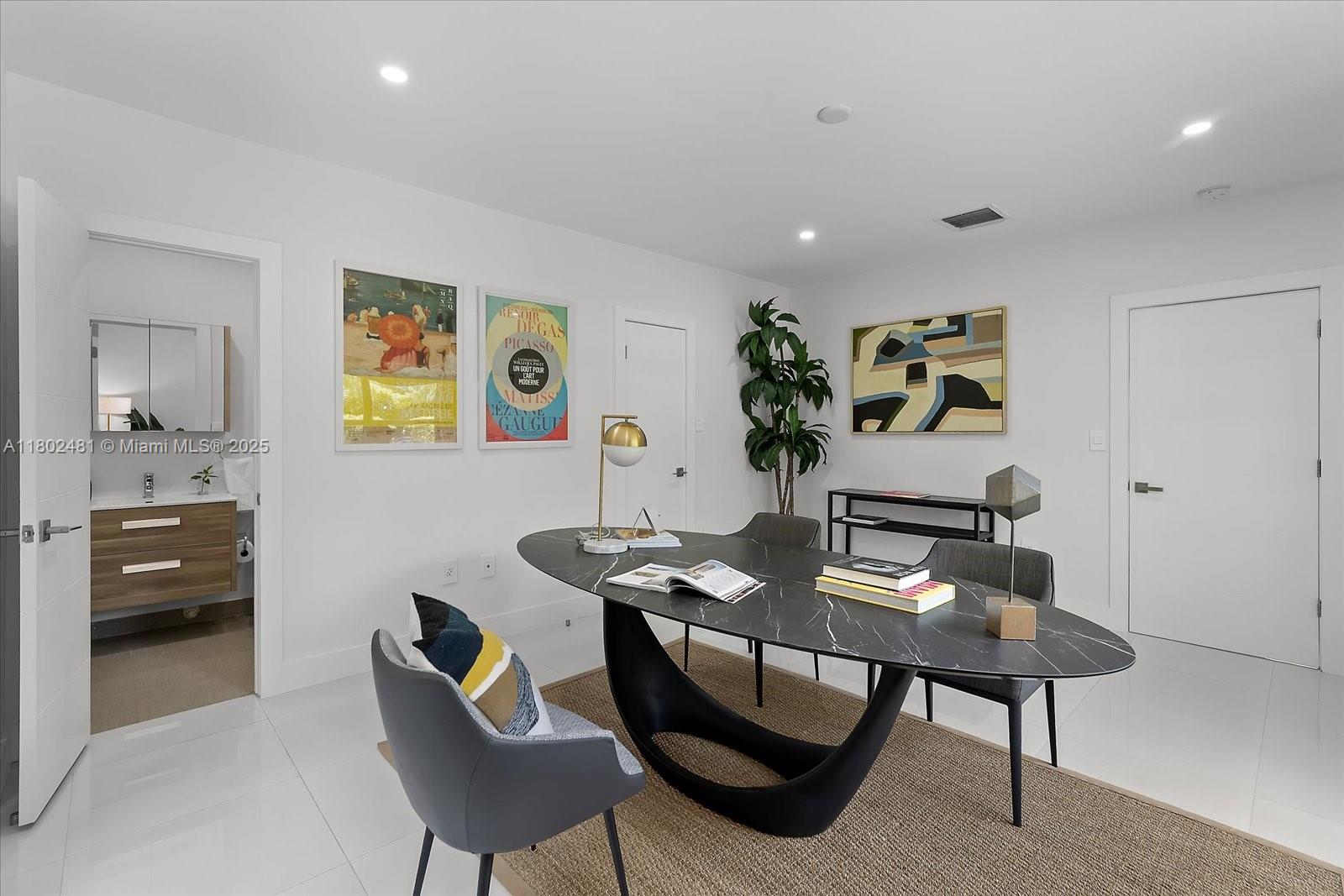 AMD PLAT OF SUNSET LAKE S - Residential