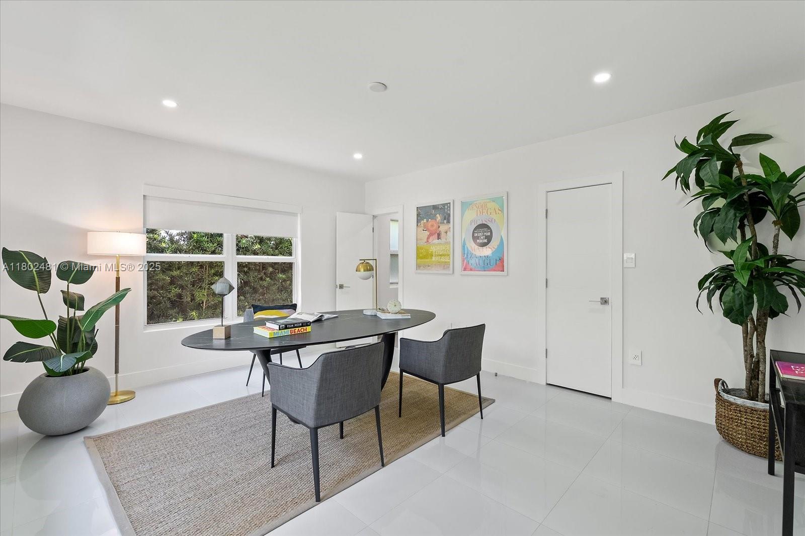 AMD PLAT OF SUNSET LAKE S - Residential