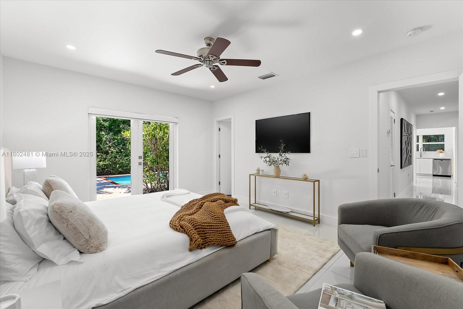 AMD PLAT OF SUNSET LAKE S - Residential