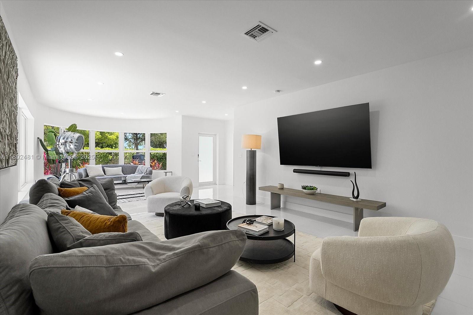 AMD PLAT OF SUNSET LAKE S - Residential