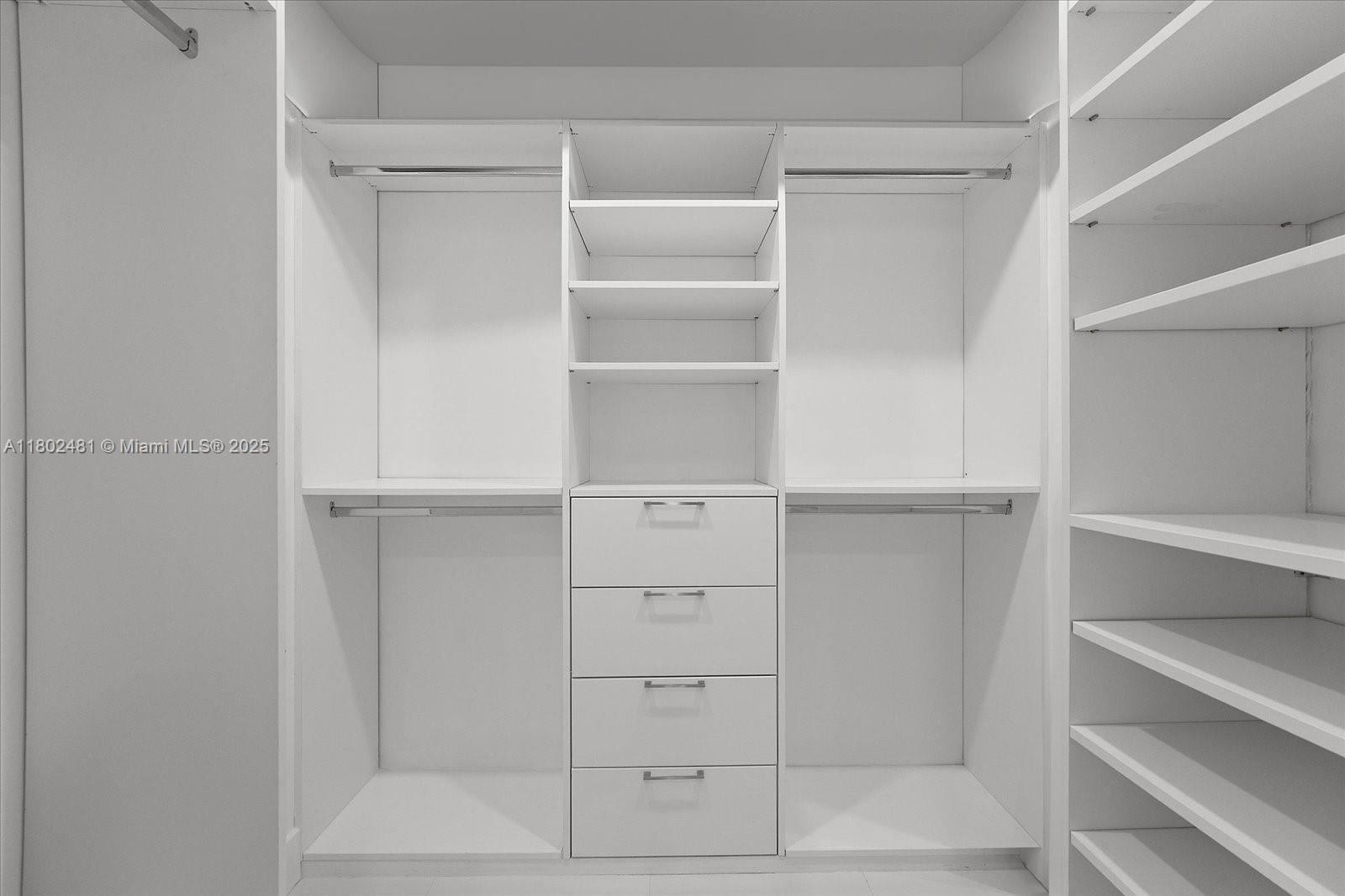 AMD PLAT OF SUNSET LAKE S - Residential