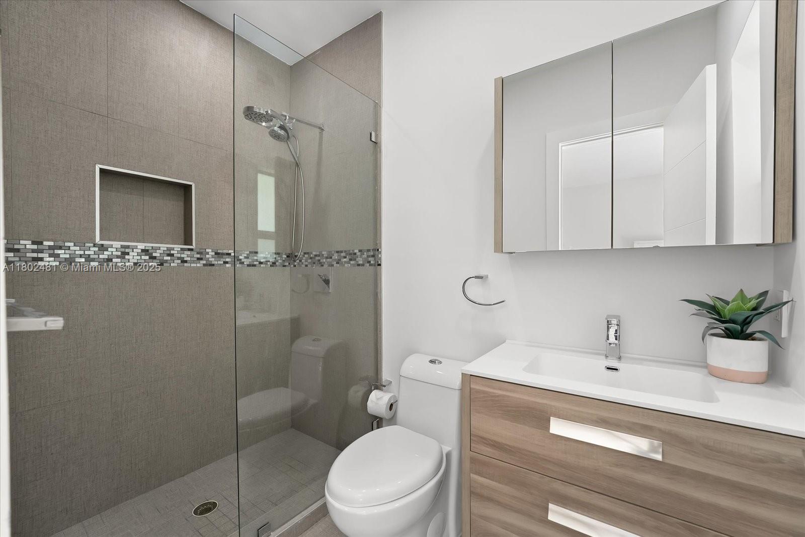 AMD PLAT OF SUNSET LAKE S - Residential