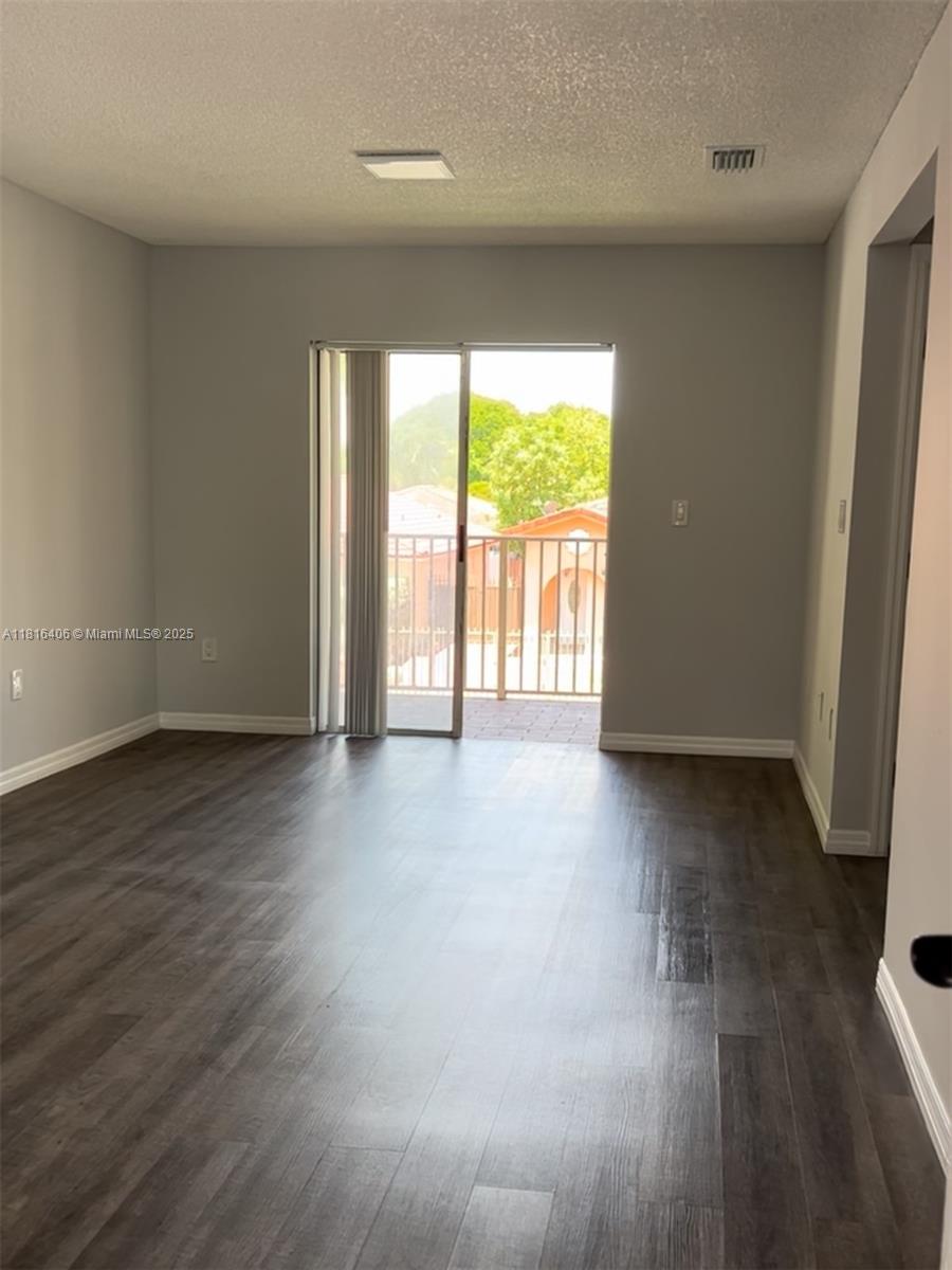 Rental Property at 3041 W 76th St B-204, Hialeah, Miami-Dade County, Florida - Bedrooms: 1 
Bathrooms: 1  - $1,900 MO.