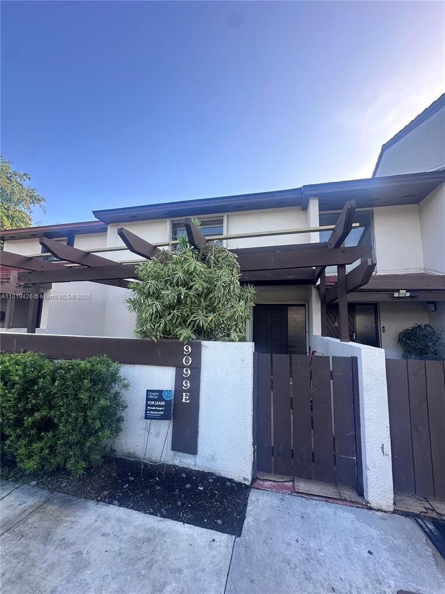 Rental Property at 9099 Sw 133rd Ct E, Miami, Broward County, Florida - Bedrooms: 3 
Bathrooms: 3  - $3,500 MO.
