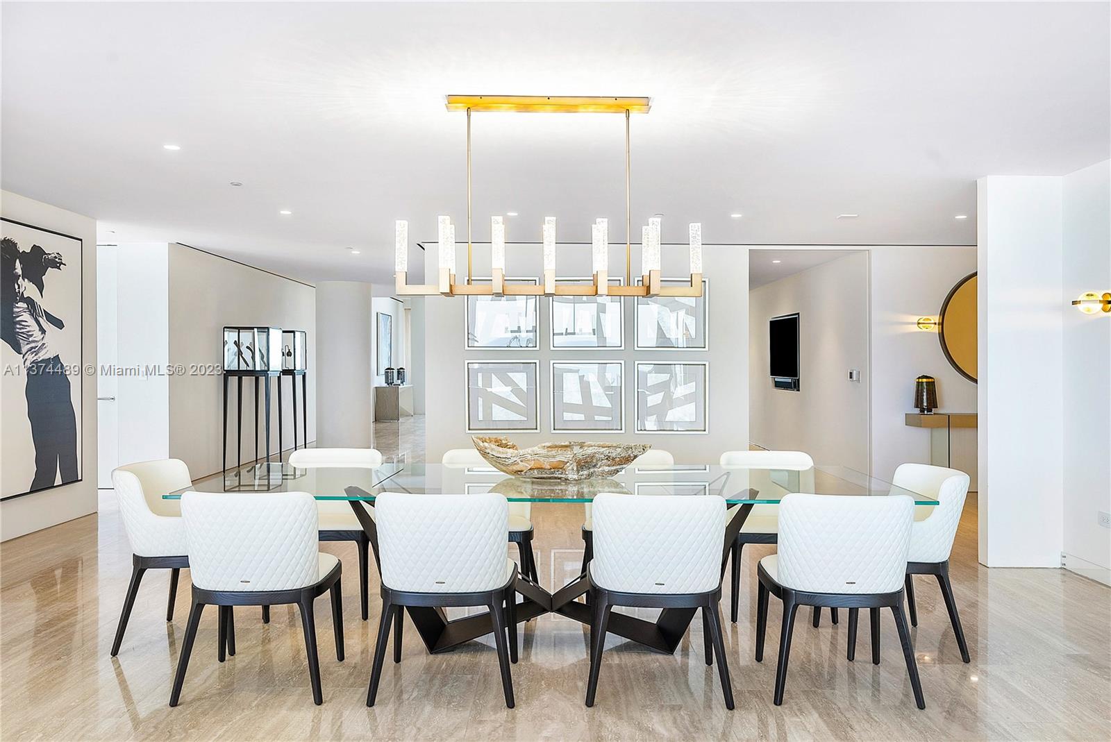SURF CLUB CONDO - Residential