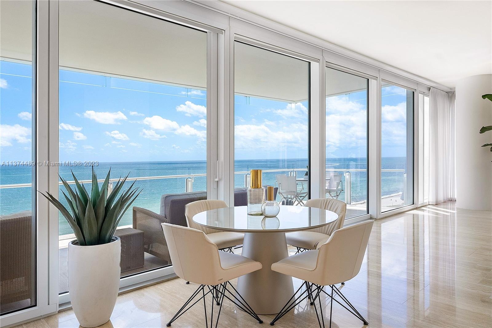 SURF CLUB CONDO - Residential