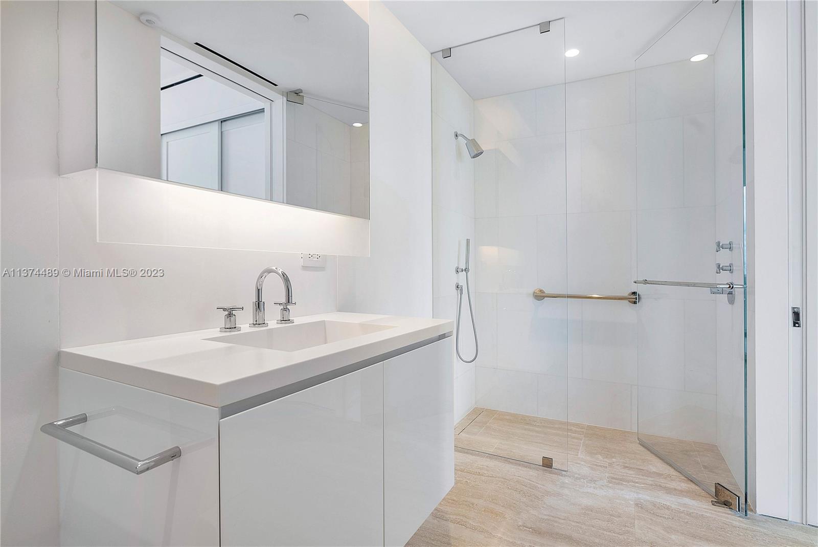 SURF CLUB CONDO - Residential