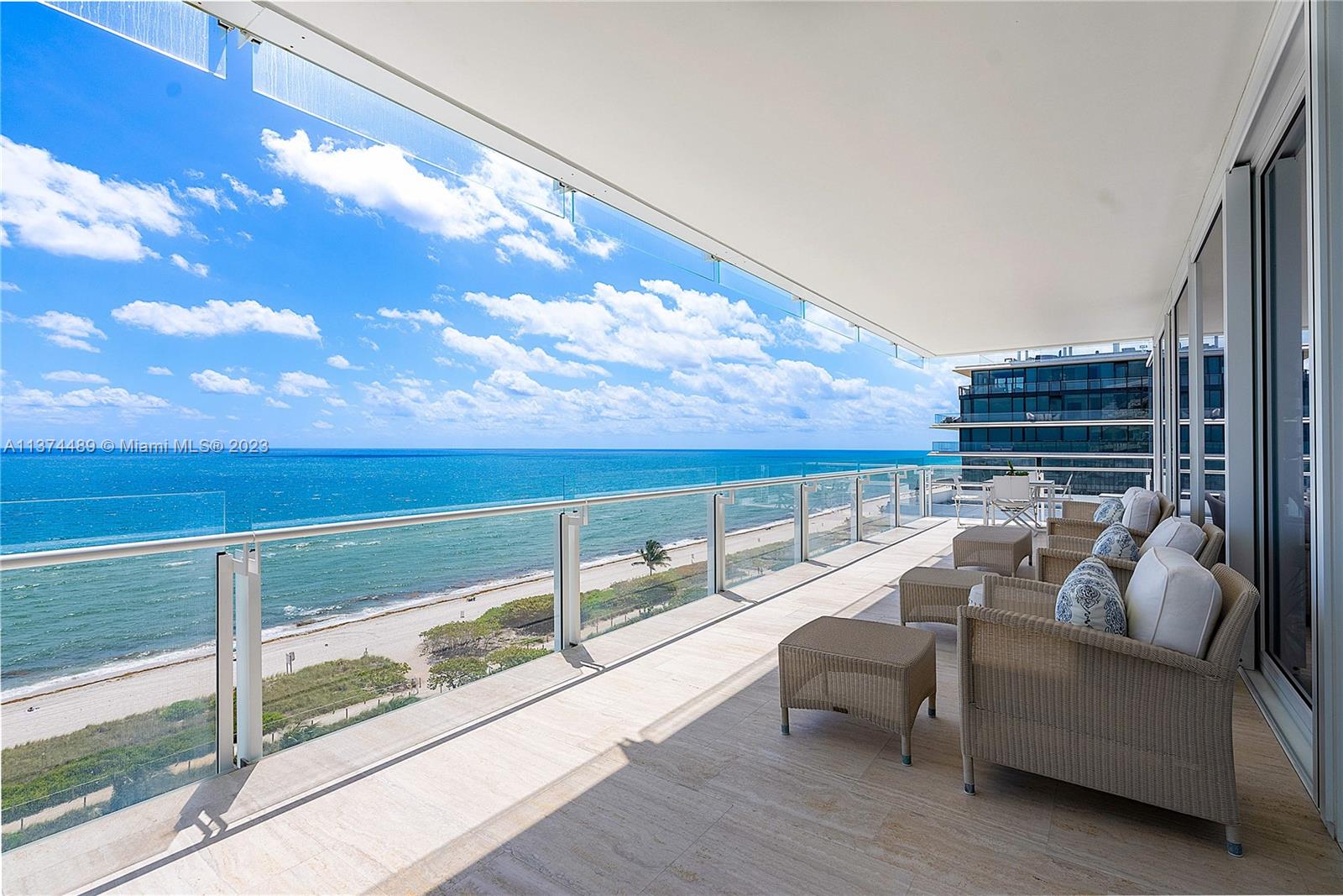 SURF CLUB CONDO - Residential