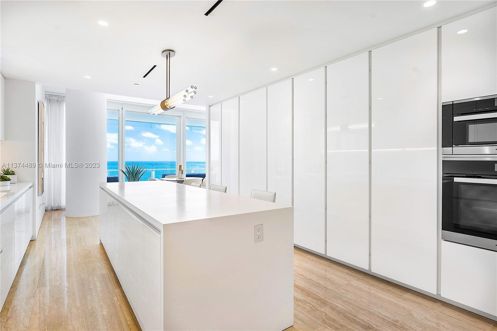 SURF CLUB CONDO - Residential
