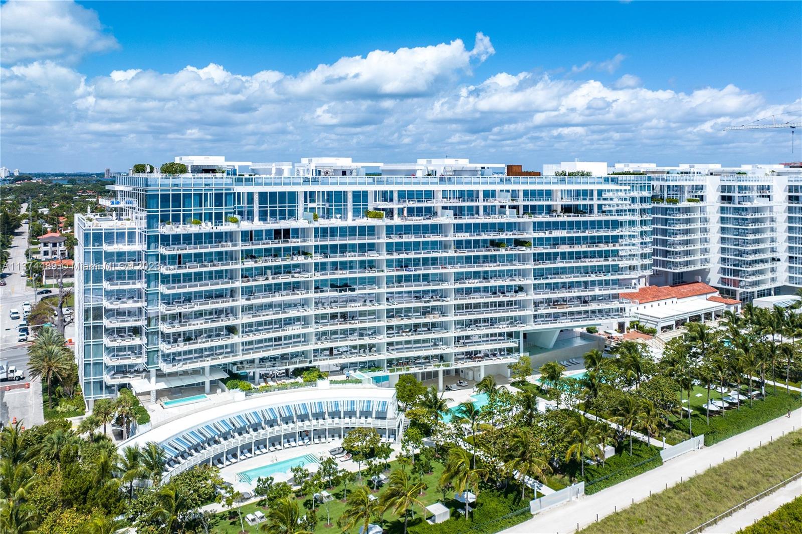 SURF CLUB CONDO - Residential