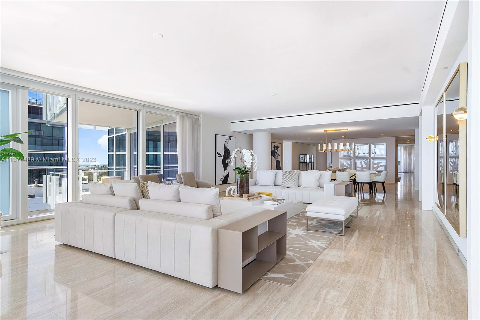 SURF CLUB CONDO - Residential