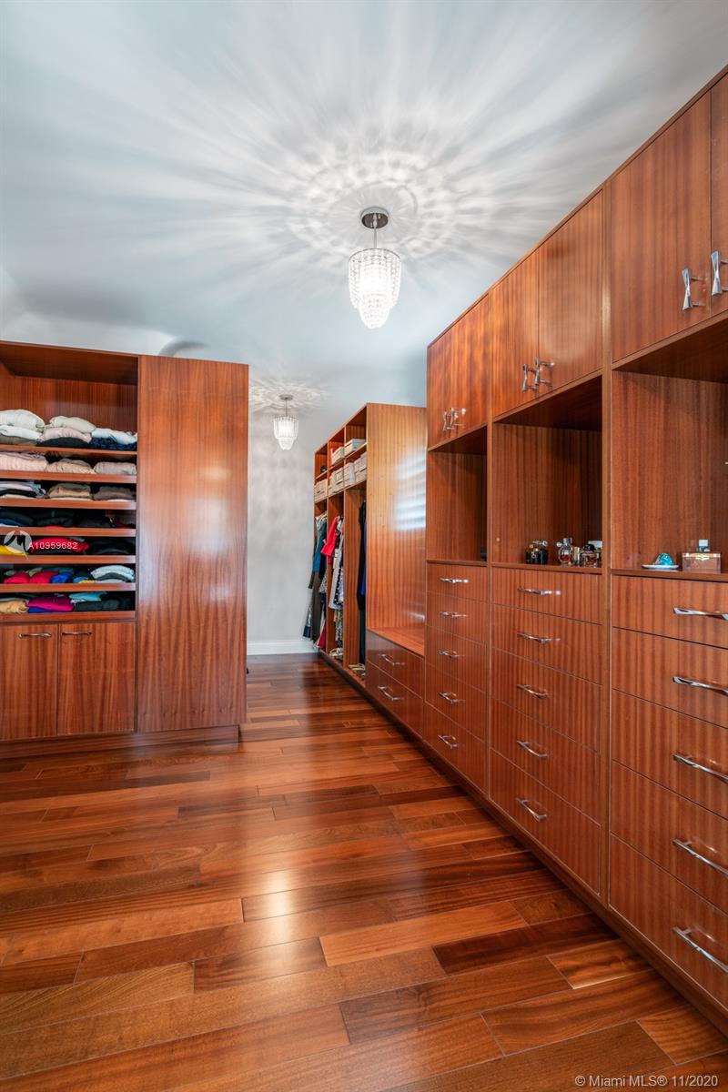 HELMS COUNTRY ESTATES RE- - Residential