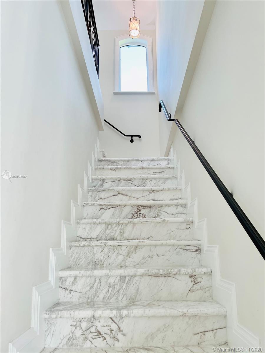 HELMS COUNTRY ESTATES RE- - Residential