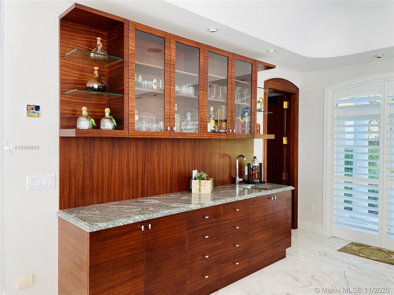 HELMS COUNTRY ESTATES RE- - Residential