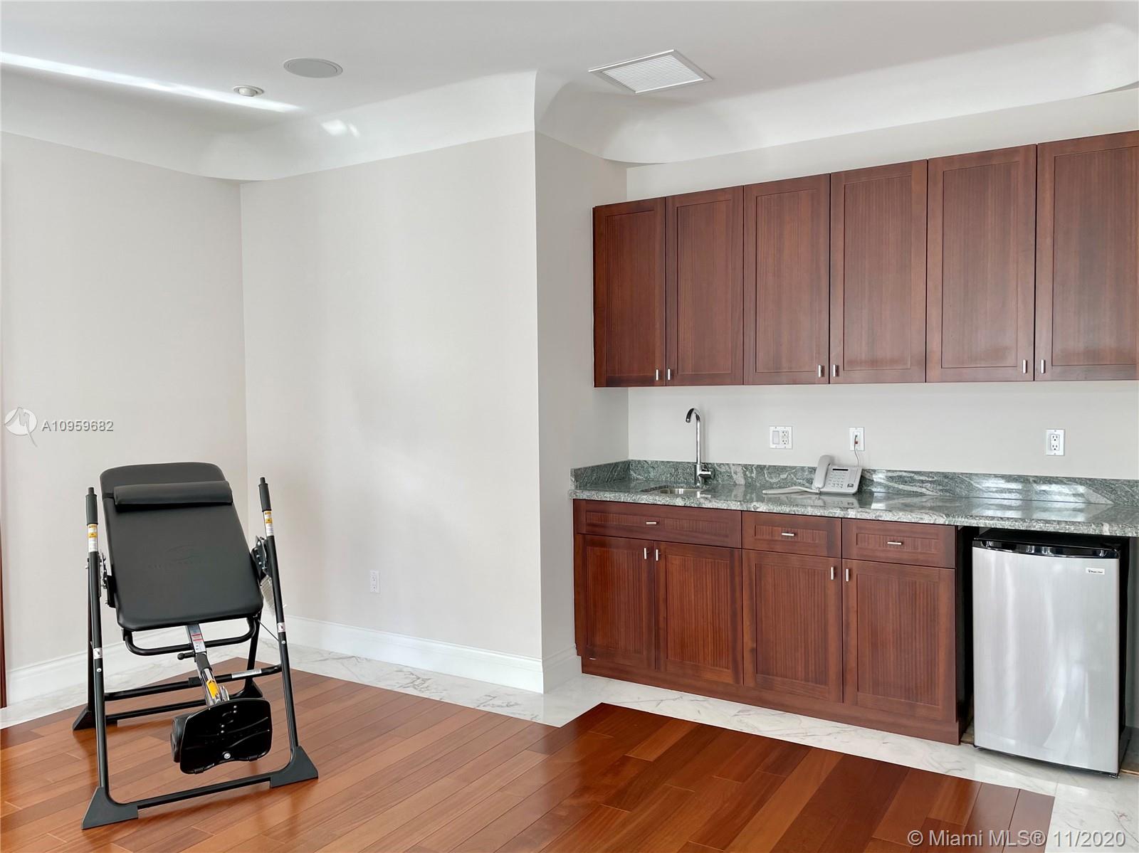 HELMS COUNTRY ESTATES RE- - Residential