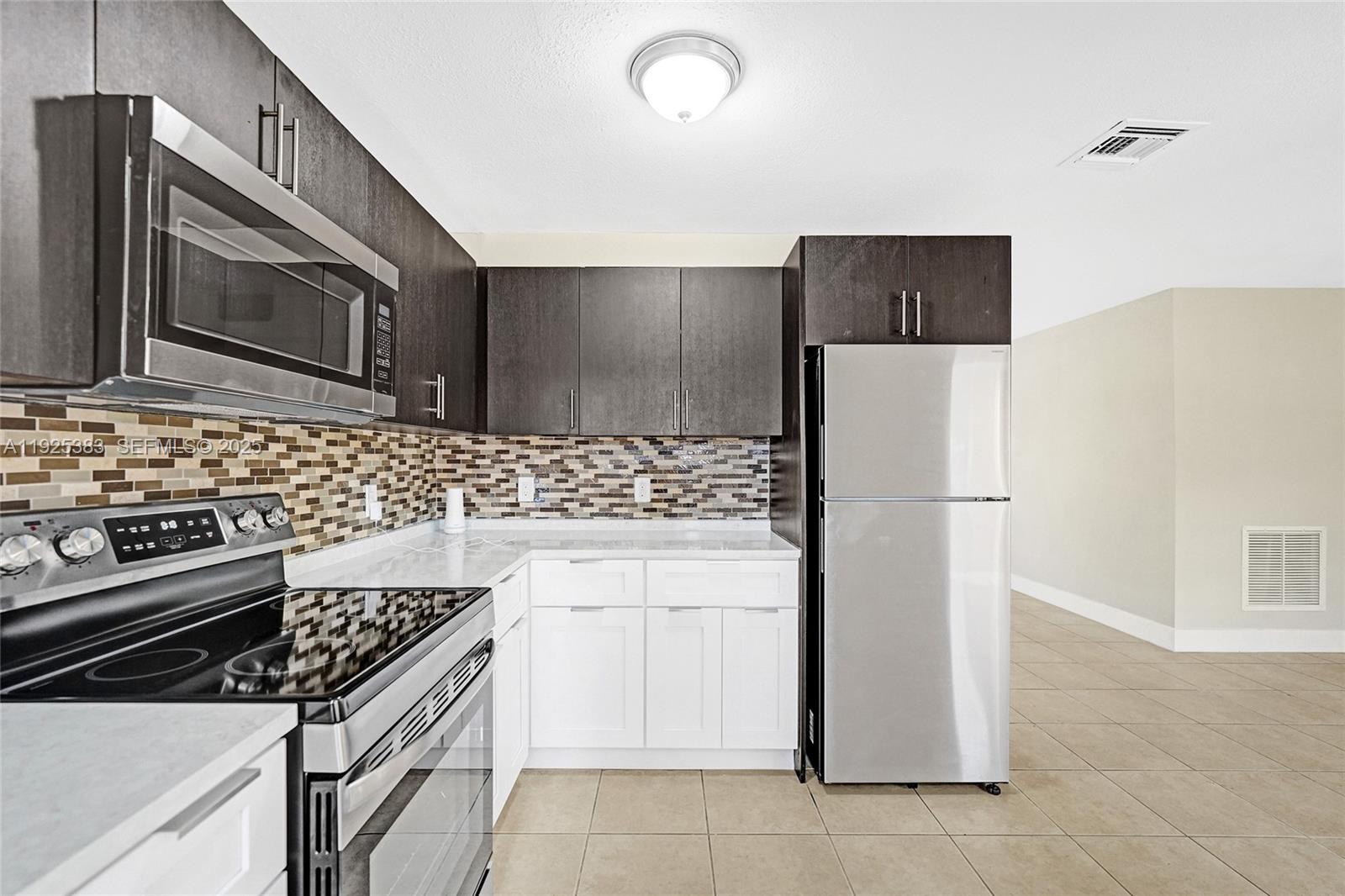 WESTWOOD PARK SEC 3 - Residential Lease