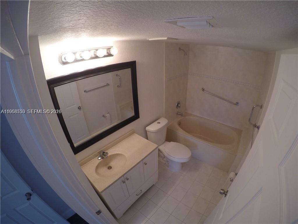 CUTLER LAKES CONDO - Residential Lease