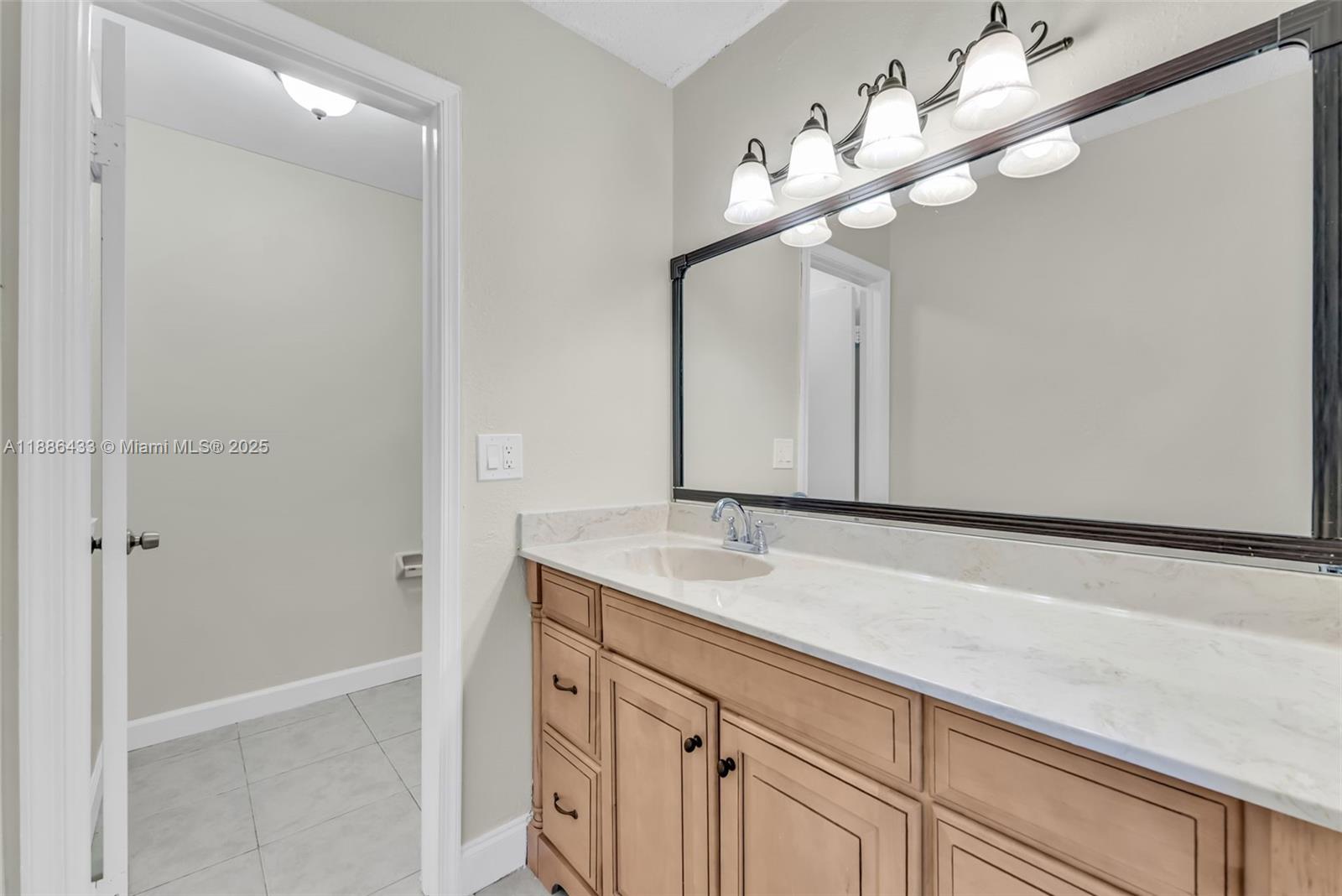 SPRINGTREE LAKES - Residential