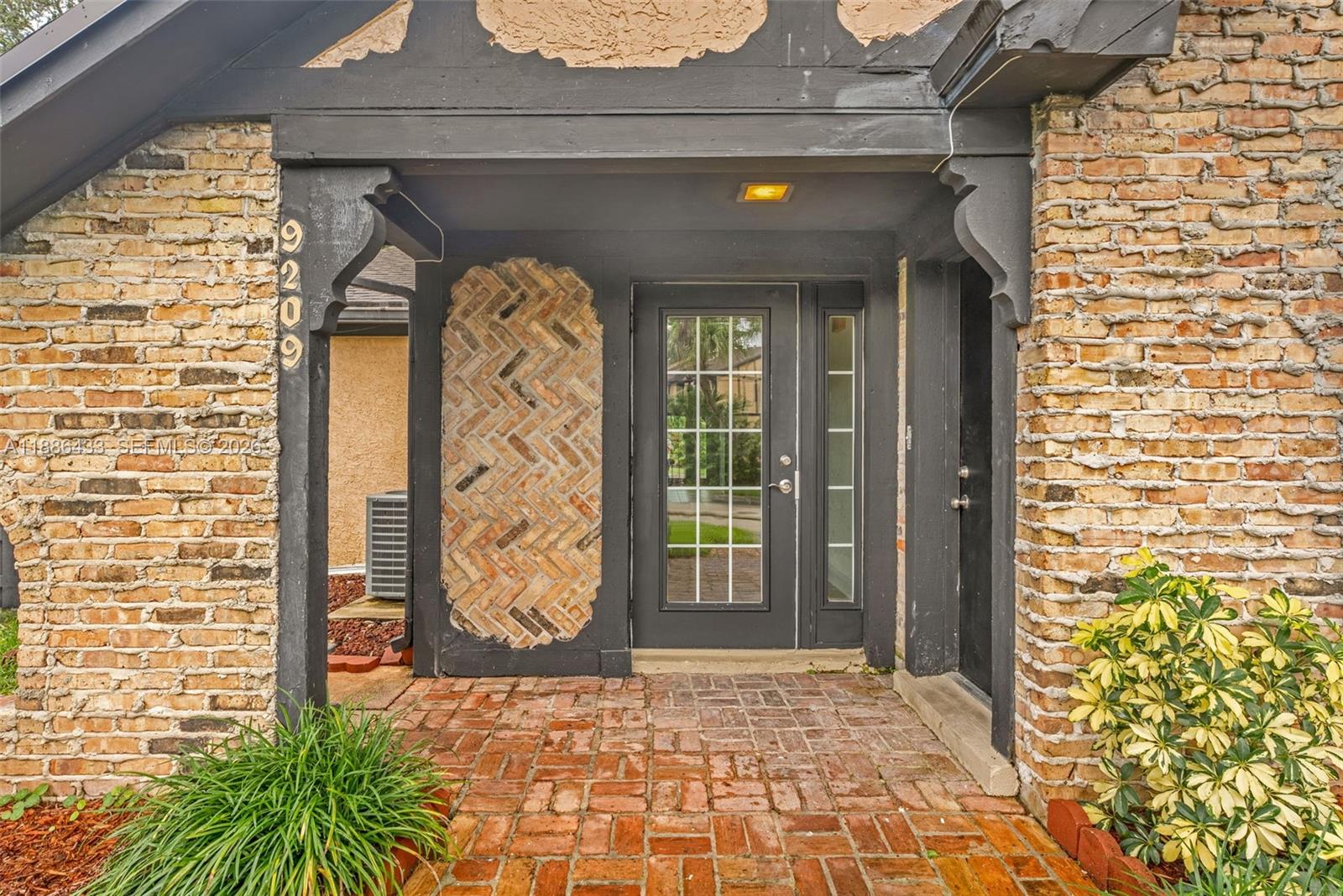 SPRINGTREE LAKES - Residential