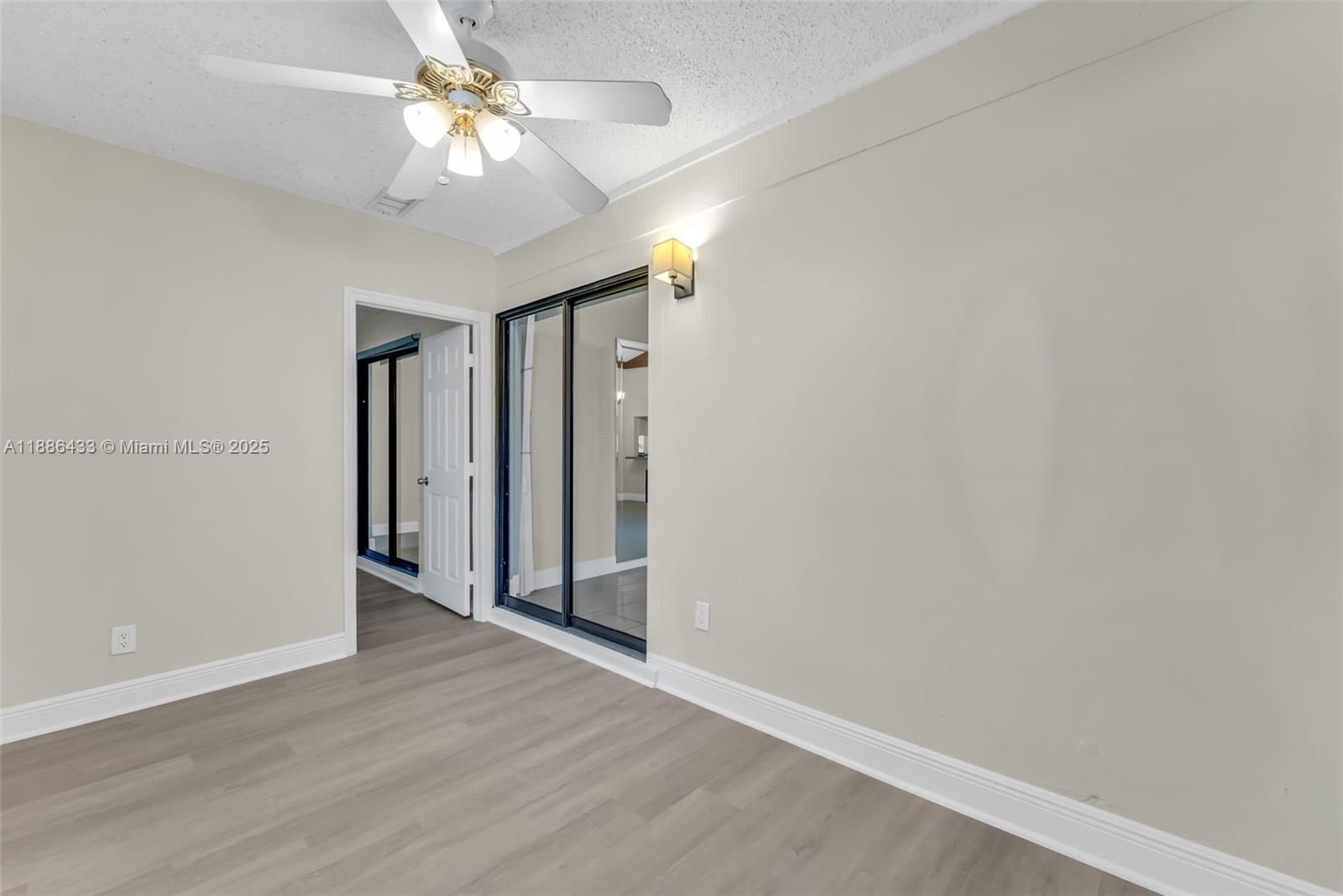 SPRINGTREE LAKES - Residential