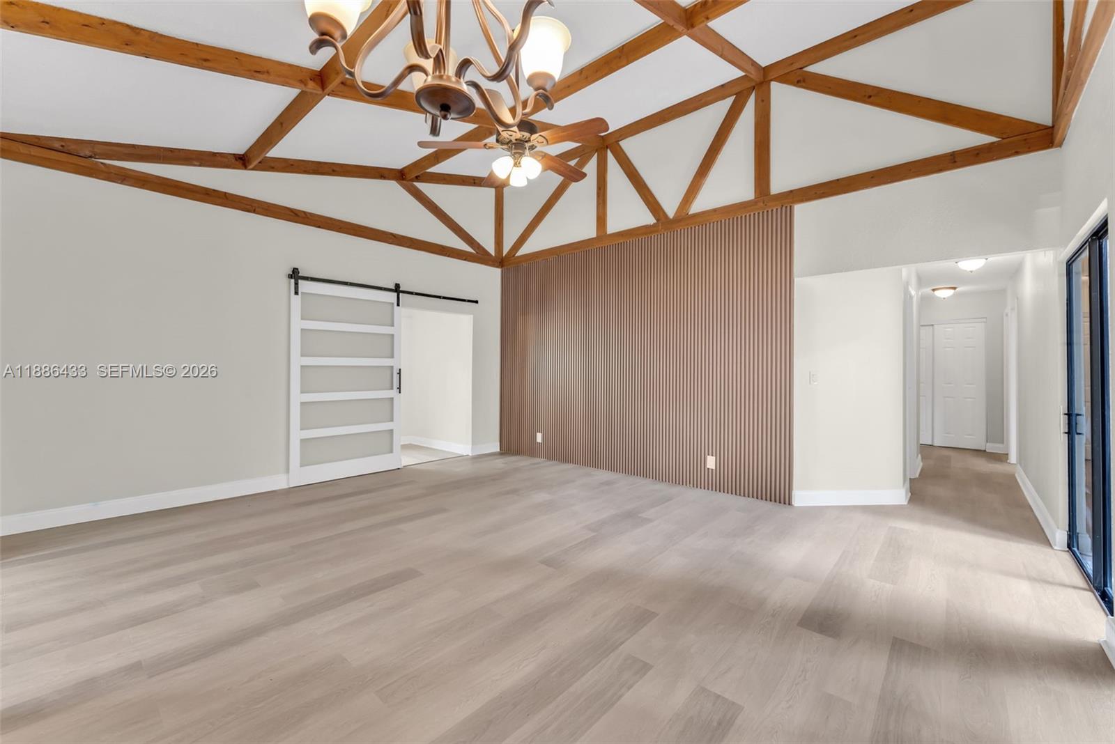 SPRINGTREE LAKES - Residential