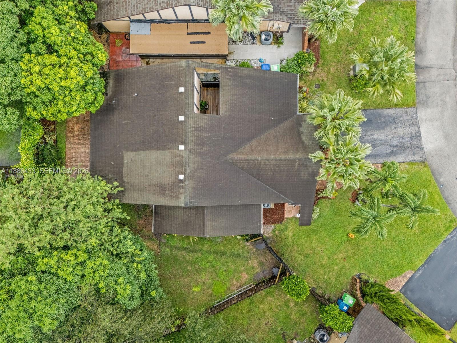 SPRINGTREE LAKES - Residential