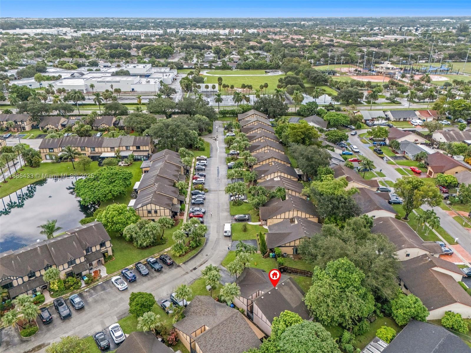 SPRINGTREE LAKES - Residential