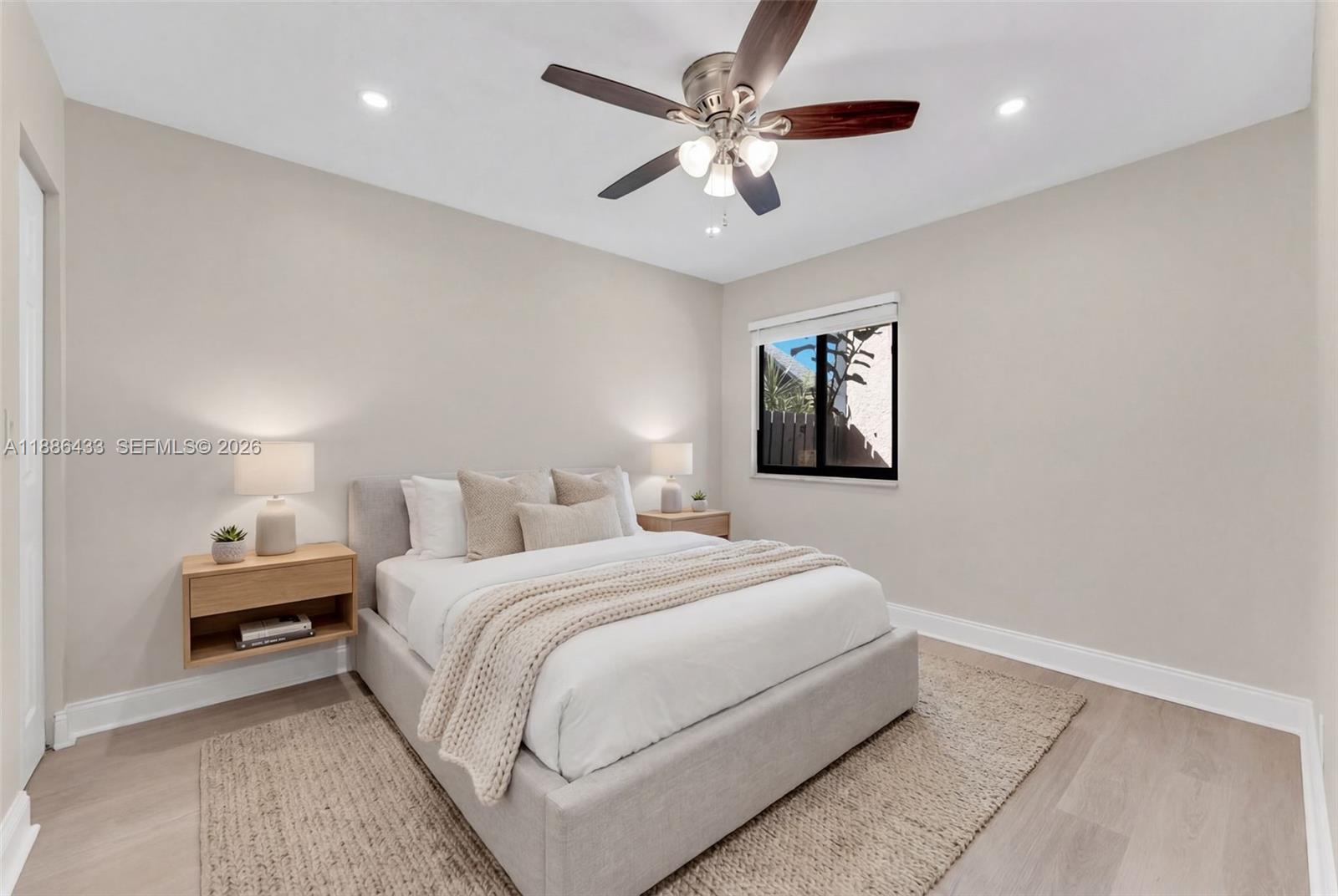 SPRINGTREE LAKES - Residential