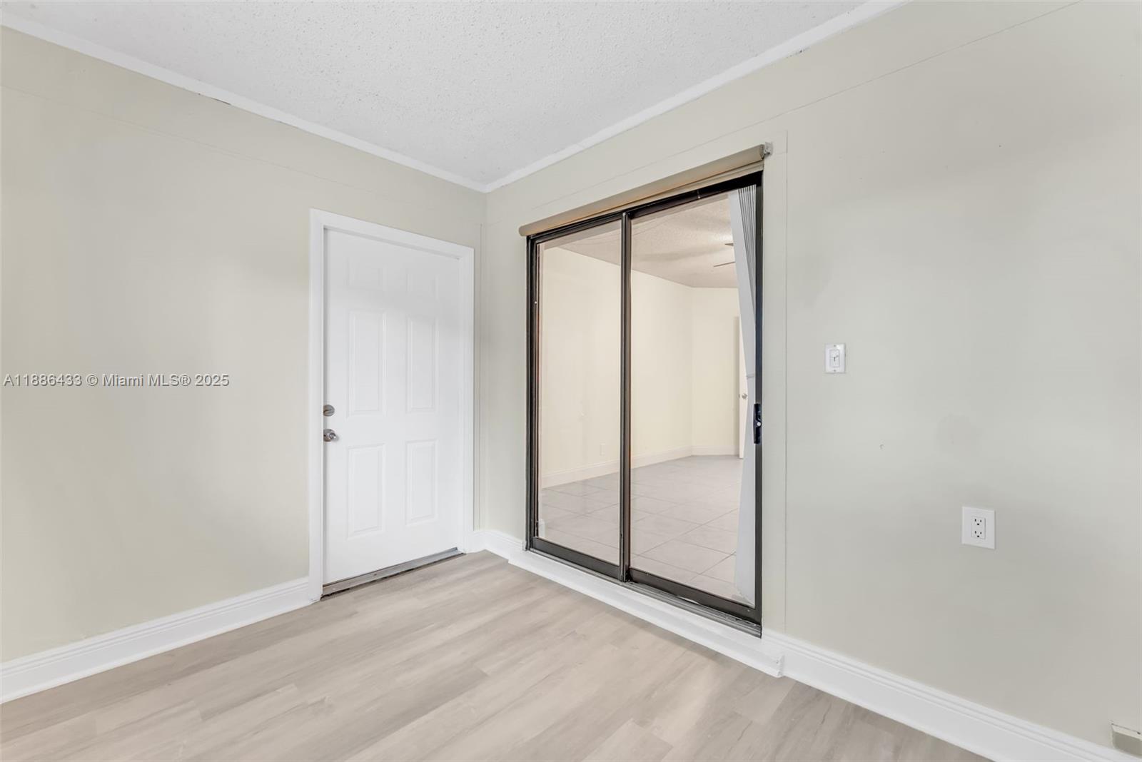 SPRINGTREE LAKES - Residential