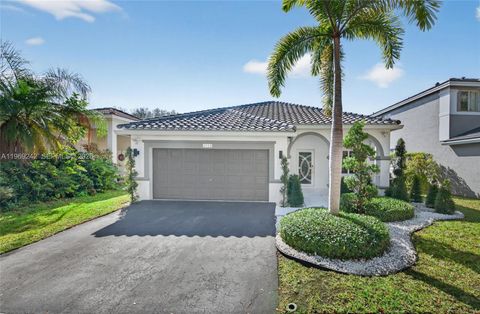 Photo of 4115 Sabal Ridge Cir, Weston, FL 33331 (MLS # A11969242)