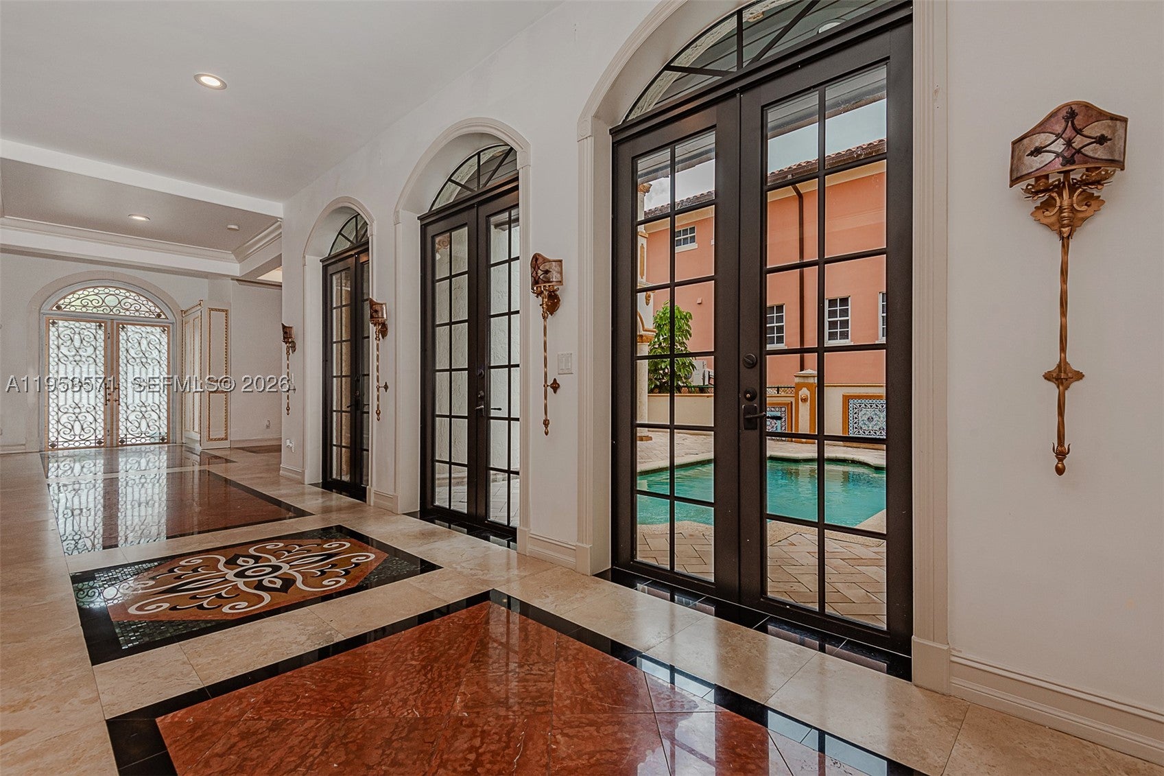 674 Ocean Blvd