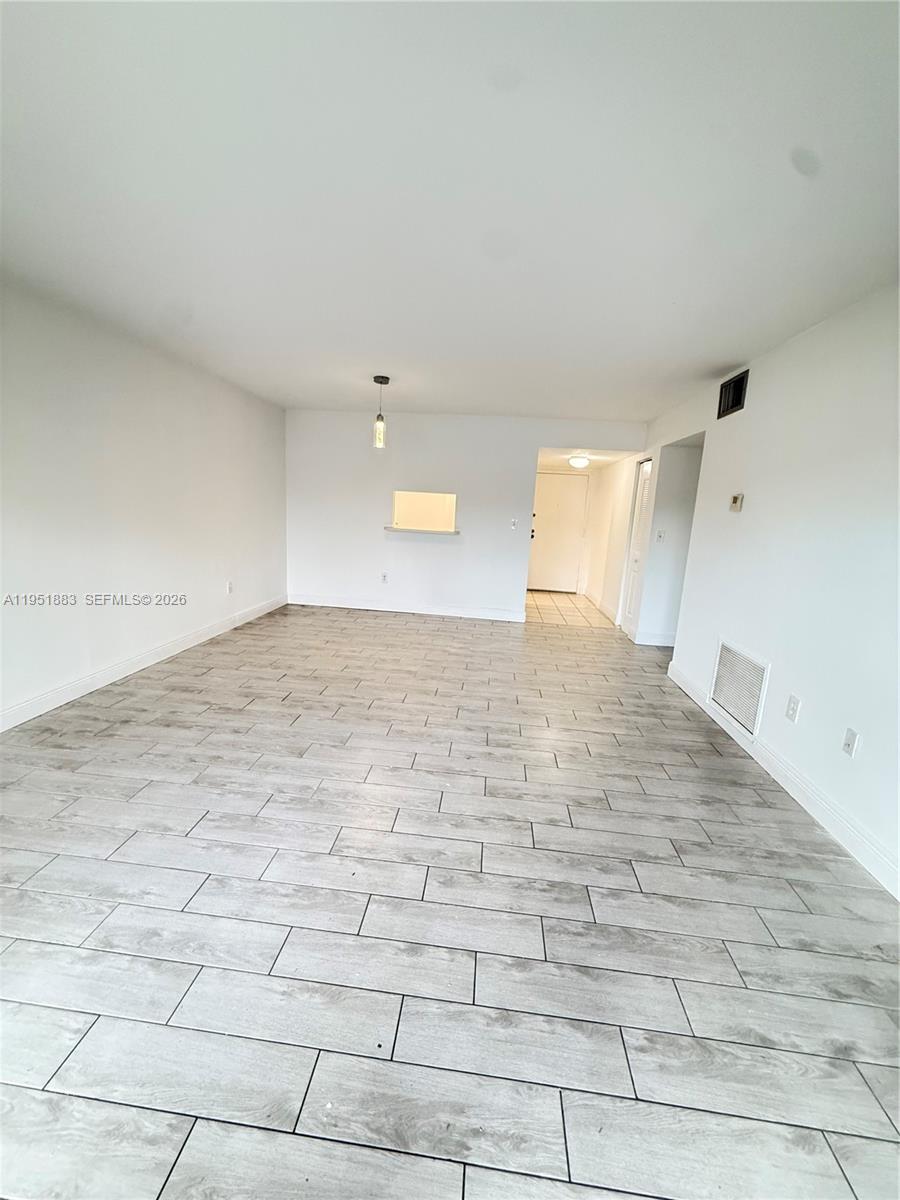 NOB HILL WEST CONDO - Residential