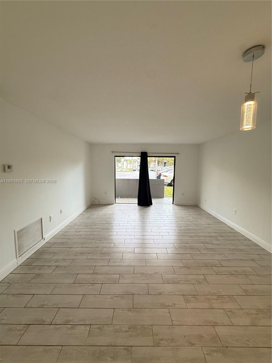 NOB HILL WEST CONDO - Residential