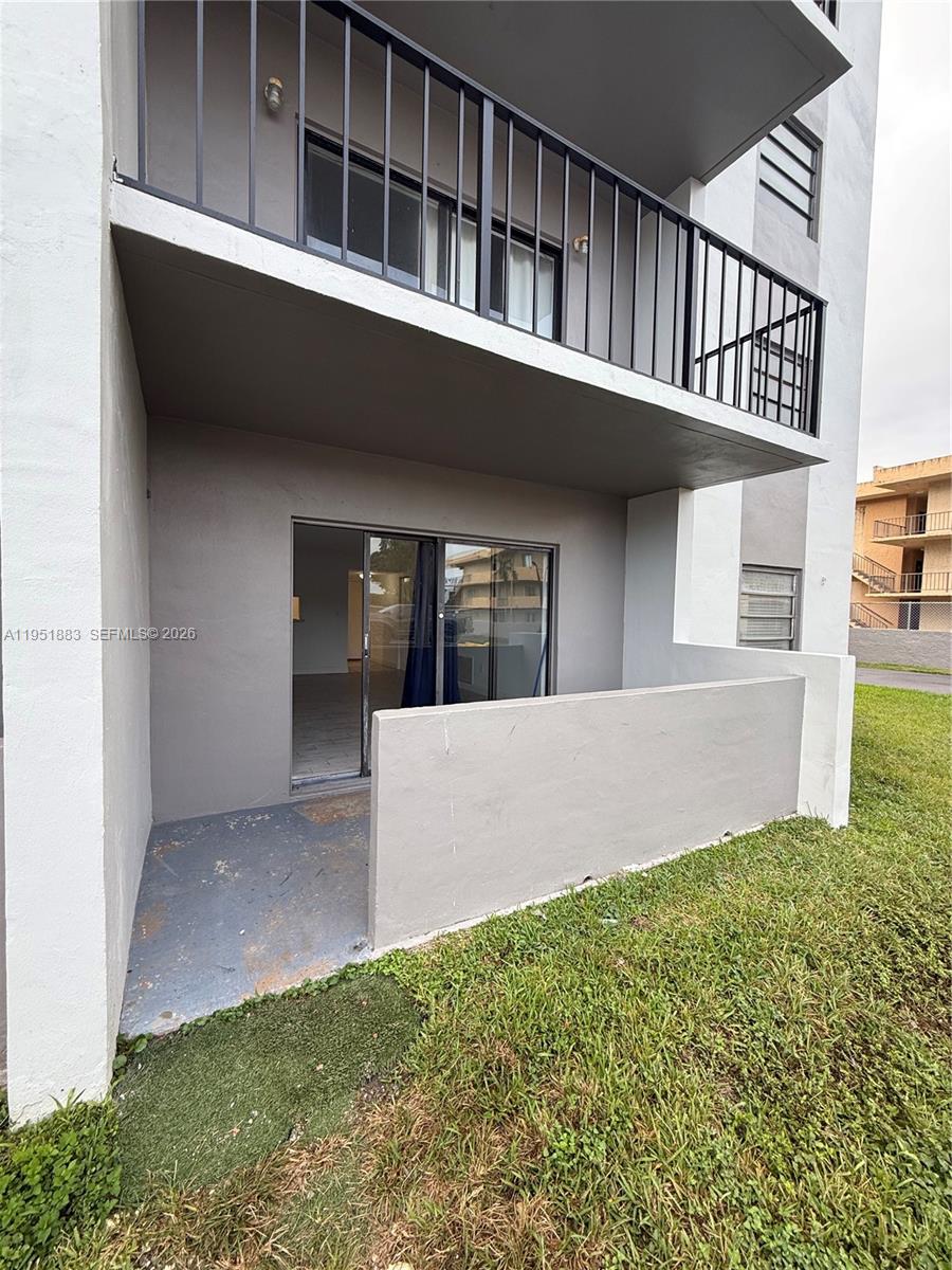 NOB HILL WEST CONDO - Residential