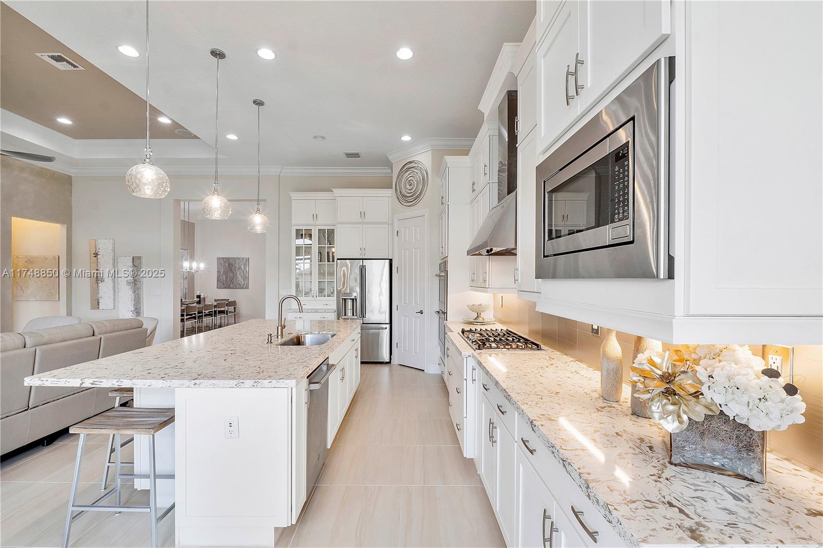 PARKLAND ROYALE - Residential