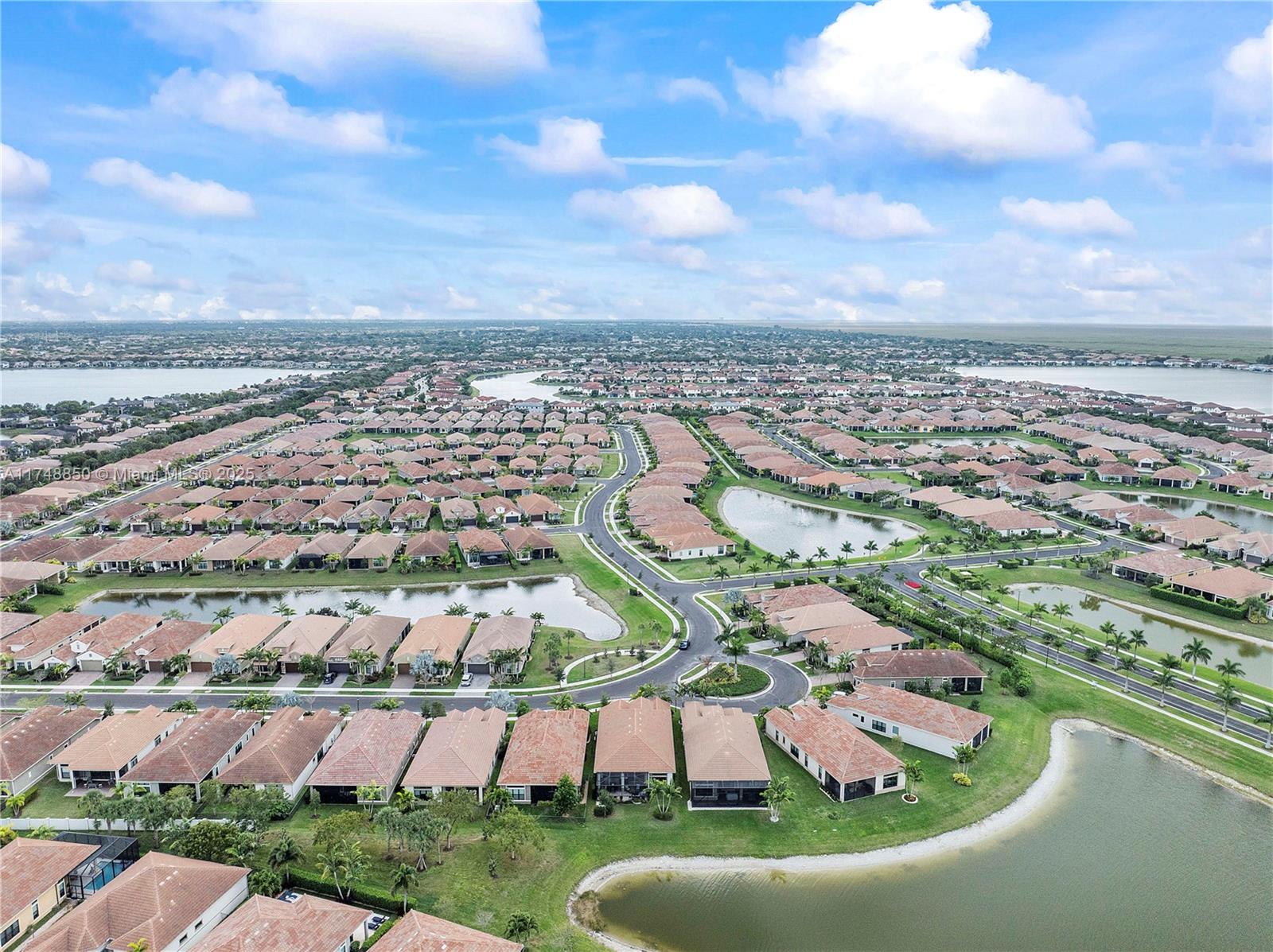 PARKLAND ROYALE - Residential