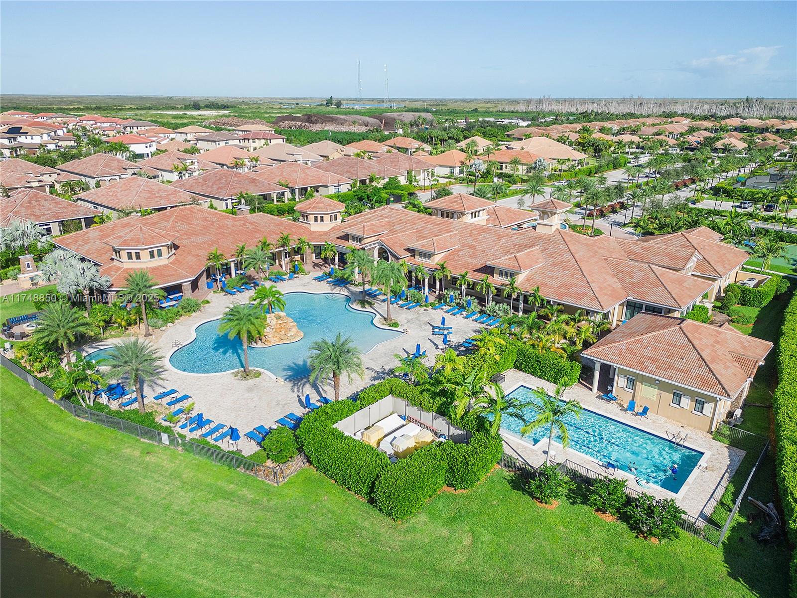PARKLAND ROYALE - Residential