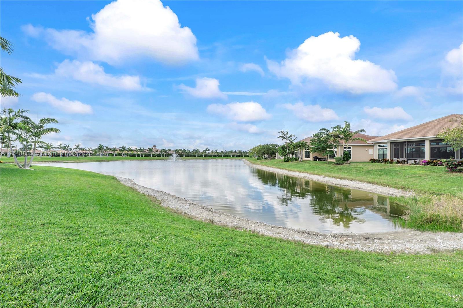 PARKLAND ROYALE - Residential