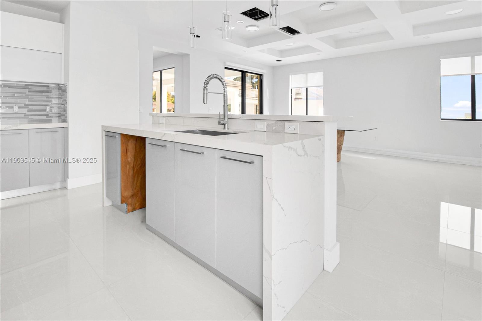 SWEETWATER ESTS SUB - Residential