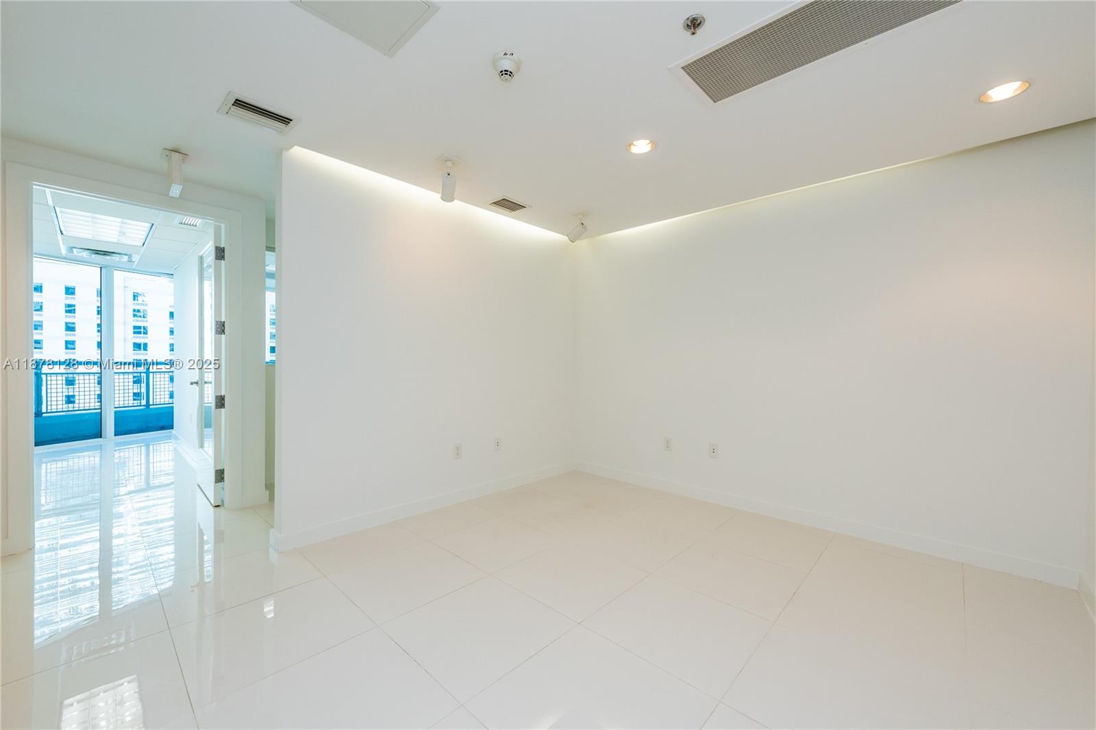 40 SW 13th Street 902