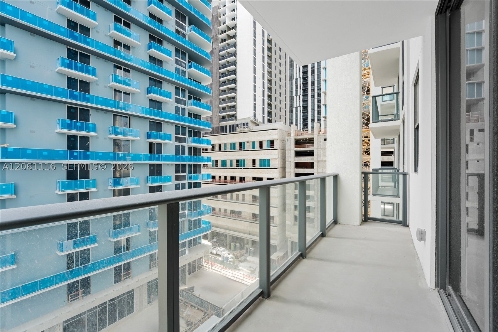 11 NE 6th St 809