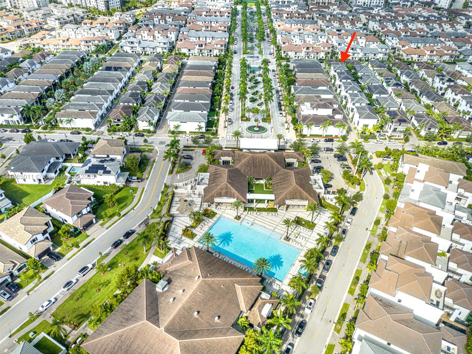 DOWNTOWN DORAL SOUTH PHAS - Residential