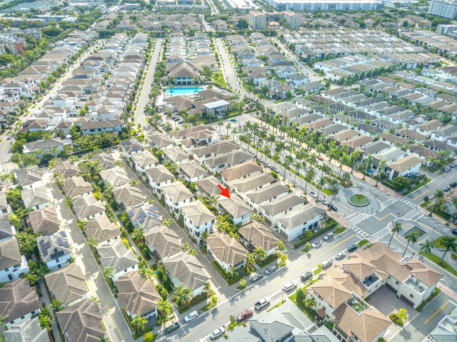 DOWNTOWN DORAL SOUTH PHAS - Residential